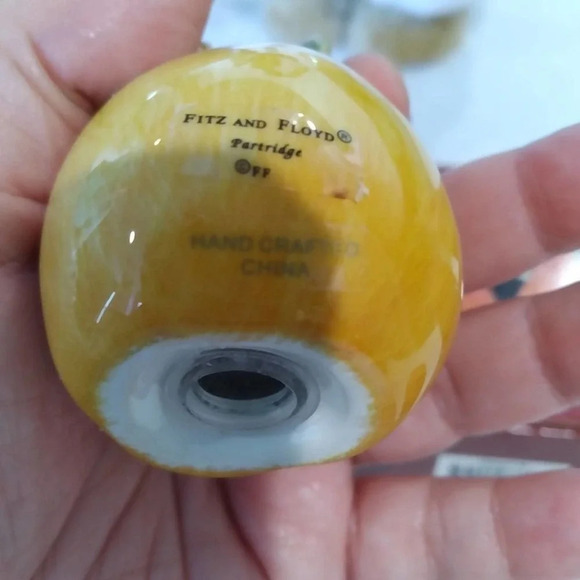 2004 Fitz & Floyd Partridge Pear Tree 12 Days Of Christmas Salt & Pepper Shakers - Picture 6 of 6